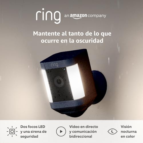 Cámara Ring Spotlight Cam Plus con luces para disuadir intrusos en tu jardín con vídeo HD
