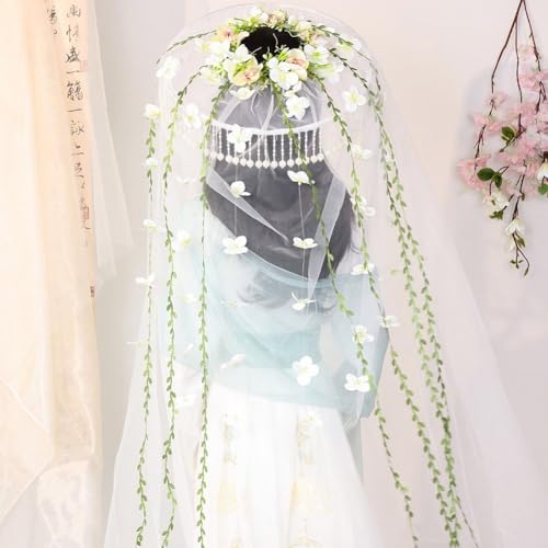 Chapeau à voile fleuri doté d'un rideau à pompons perlés traditionnels