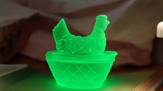 Amazon.com: Wenchest Cute Mini Glass Crystal Hens On Nests