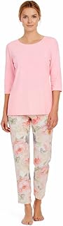 Damen Schlafanzug – Pyjama mit 3/4-Arm, Oberteil in Zartrosa & 7/8-Hose im Pfingstrosen-Allover, Single Jersey 50% Baumwolle/50% Modal, farbbrillant & pflegeleicht