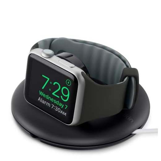 Belkin - Soporte de viaje y de carga (para Apple Watch Series 4, 3, 2, 1 de 38/42 mm con modo de mesa de noche, cable de carga no incluido) negro