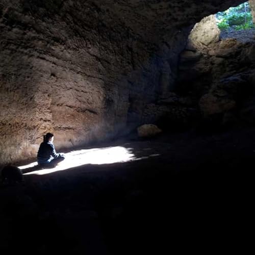 Meditación hacia tu cueva profunda.