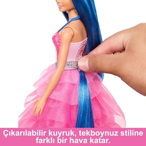 Barbie, 65. yıla özel, mavi saçlı, pembe elbiseli bebek ile safir kanatlar gibi aksesuarlar, HRR16 - Görsel 5