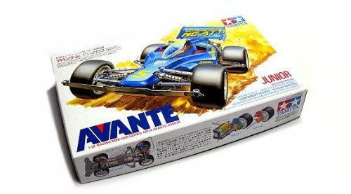 Mini 4WD Tamiya Avante Junior voiture de course 1/32 modèle réduit de collection Hobby 18014