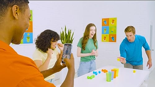 Pong Party - Jeu d'Ambiance à Jouer en Famille ou entre Amis - A Partir de 8 Ans - 50 Défis à Relever Seul ou en Equipe - Jeu d'Adresse avec Balles de Ping Pong - De 2 à 4 Joueurs