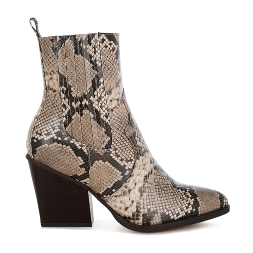 Cornus Pointed Toe Ankle Boots