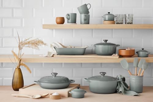 Le Creuset Signature Runder Bräter aus Gusseisen, 20 cm, 2,4 Liter, Sea Salt – Ansicht 6