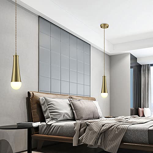 Petite suspension laiton gain de place pour table de nuit