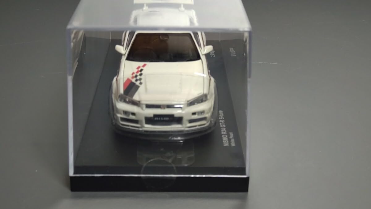 KYOSHO NISMO R34 GT-R S-tune ホワイトパール CAR-NEL_64 NISMO R34 GT-R Z-tune 2004 Pearl White 1 of