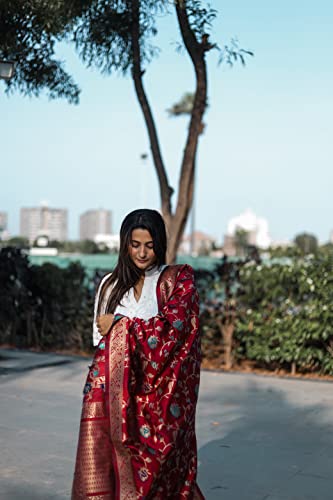 Image of DEVANGI Women's Floral Silk Blend Dupatta