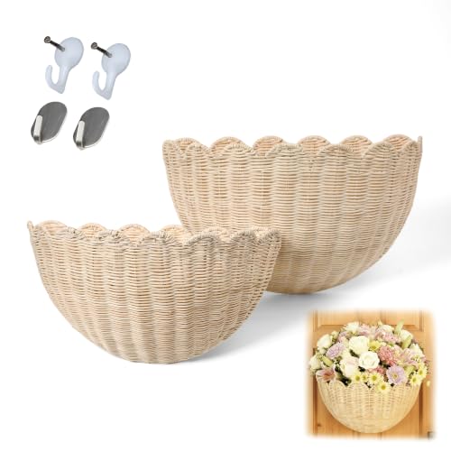 Set of 2 Scalloped Woven Rattan Wall Hanging Baskets Decorative Wall Storage Baskets for Nursery Bathroom Kitchen Farmhouse & Entryway Decor