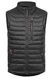 Diese gefütterte Weste wird deinen Kleiderschrank um ein weiteres Allround-Teil erweitern, da du diese Outdoorweste quasi mit allem kombinieren kannst und immer top gekleidet bist. Schützendes und wärmendes Material sowie beste Verarbeitung werden dich überzeugen!