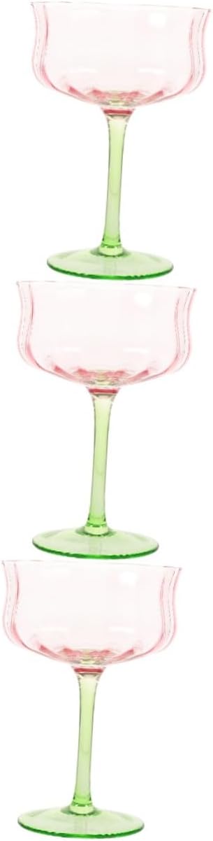 3pcs Decorative Gradient Goblet Creative Vintage Glass Cocktail Cup for Parties Barware and Gatherings Unique Ribbed Design for Wine Whiskey and Beverages