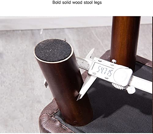 Tabourets bas en bois pour s'asseoir confortablement dans l'entrée - 8