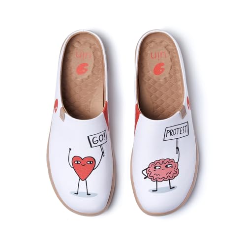 Image of UIN Slipper Woman Travel Art Painted Shoes Wide Toe Casual Home Slip On Mules Malaga