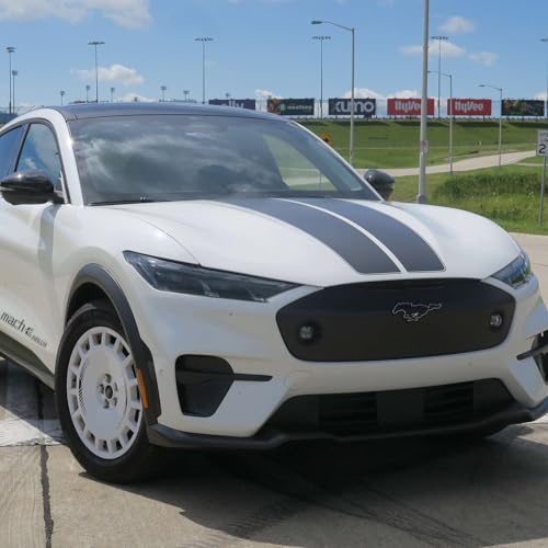 Cherokee Comeback, EV Rally in the Dirt, and Robotaxis Rise