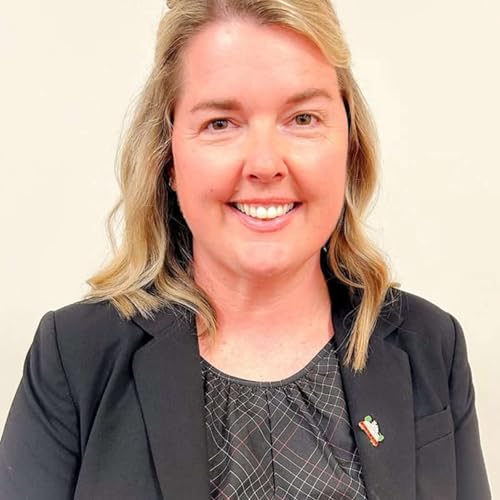 Leading Learning with Associate Superintendent Courtney Griffiths Podcast Por  arte de portada