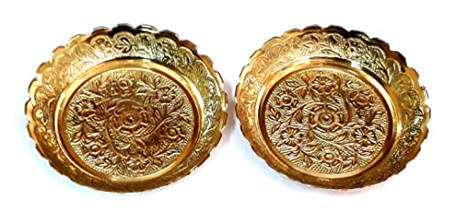 S.S TRADERS Small Pure Brass Plate for Puja / Diwali / Bhog Thali with Beautiful Flower Embossed Design (Golden) Set of 2pcs