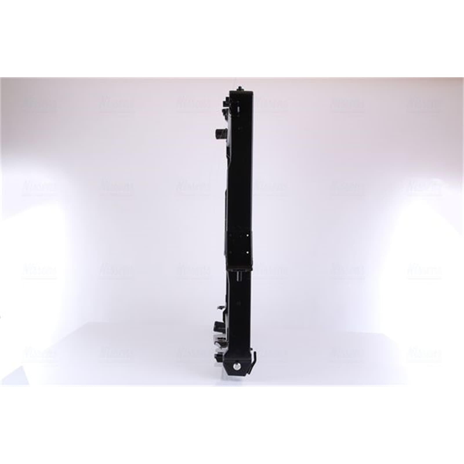 NISSENS Radiateur, refroidissement du moteur 68726