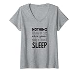 Travailler la nuit peut être difficile, mais vous êtes encore plus fort. Montrez au monde que vous êtes une fière infirmière de nuit avec ce tee-shirt de soutien qui rappelle à tout le monde qu'un bon sommeil et des soins personnels sont essentiels à la