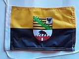 Sachsen-Anhalt Flagge 35×55 cm – Premium Bootsflagge/Profiqualität – 110 g/m² Polyester Schiffsflaggenqualität – wetterfest & UV-beständig – mit Gurtband & Strick –