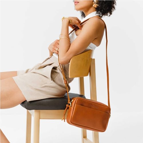 Image of Portland Leather Goods Large Camera Bag Purse for Women - Handmade from the Finest Full-Grain Hides