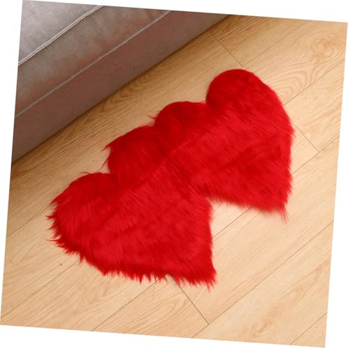 Tapis de cœur rouge lavable : la solution déco pour les sols froids - 7