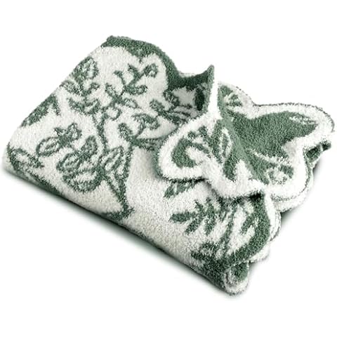 Fanfanwin Fuzzy Scalloped Baby Blanket Cover