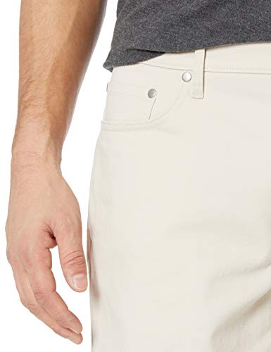 Amazon Essentials Men's Slim-Fit 7" Inseam Stretch 5-Pocket Shorts - Image 4