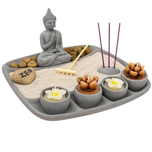 TIENDA EURASIA – Jardin Zen | 23x23x12 cm | Colores Neutros| Cemento | Incluye 1 Bandeja, 1 Estatua de Buda, Portavelas con 4 Velas, 1 Rastrillo, 1 Soporte de Incienso 3 varas, Arena y Piedras