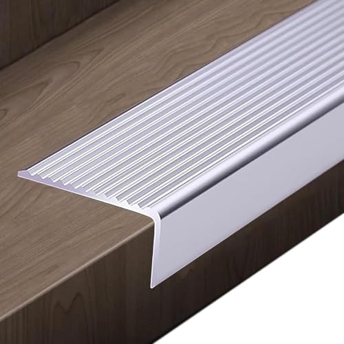 Profilé d'angle de marche alu 90 cm pour sécuriser l'escalier de la maison familiale