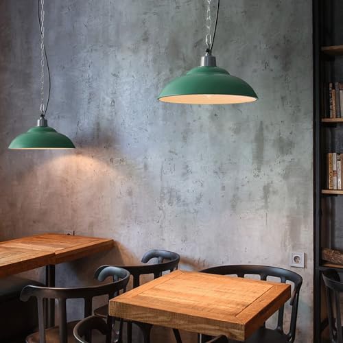 Lustre de style industriel nordique et sa suspension design en fer