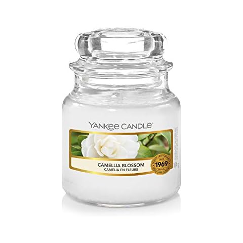 YANKEE CANDLE Vela Perfumada Camellia Blossom, Pequeña, Blanco Cover