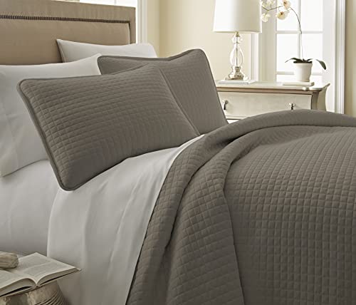 Vilano Springs, Premium Quality, Soft, Wrinkle, Fade, & Stain Resistant, Easy Case, Oversized Quilt Cover Set With 1 Quilt Set And 1 Sham, Twin/Twin Xl, Dark Taupe #TOP1