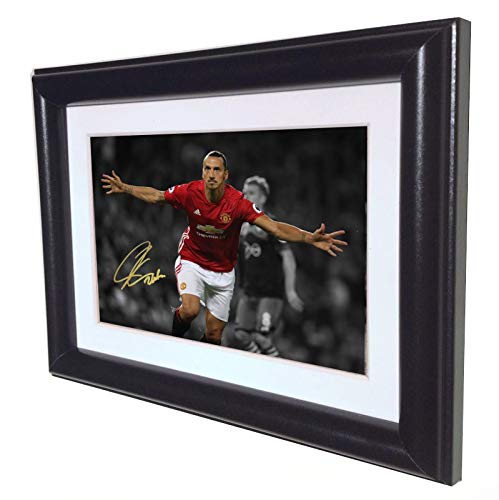 Signed Black Soccer ZLATAN IBRAHIMOVIC Manchester United Autographed Photo Photograph Picture Frame Gift SM