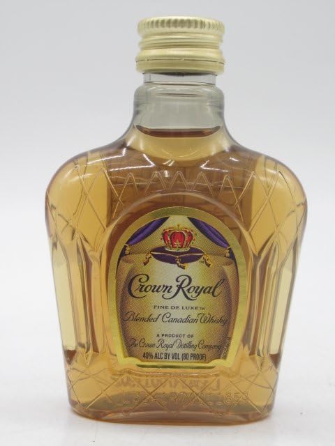 クラウンロイヤル　ミニボトル　50ミリ クラウンロイヤル ミニボトル 50ミリ クラウンロイヤル ミニボトル 50