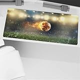 Base antidérapante : Le dos du tapis de souris est conçu avec du caoutchouc antidérapant, ce qui augmente la résistance à la friction avec le bureau, et il peut être fermement fixé même sur un bureau inégal, de sorte que vous n'avez pas besoin de vous inquiéter du mouvement du tapis de souris.