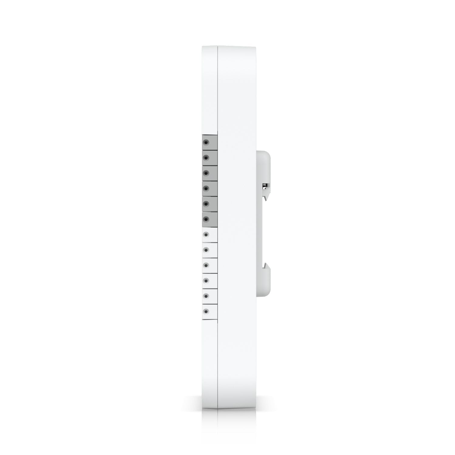 An advanced Gate Hub enabling - seamless gate access control - via connected Access readers or Intercom. - Warranty: 24M