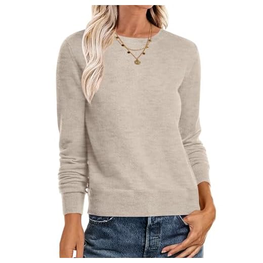 25 Rainy Day Outfits for Women – Chic Looks to Stay Stylish in Wet Weather Beige Sweater