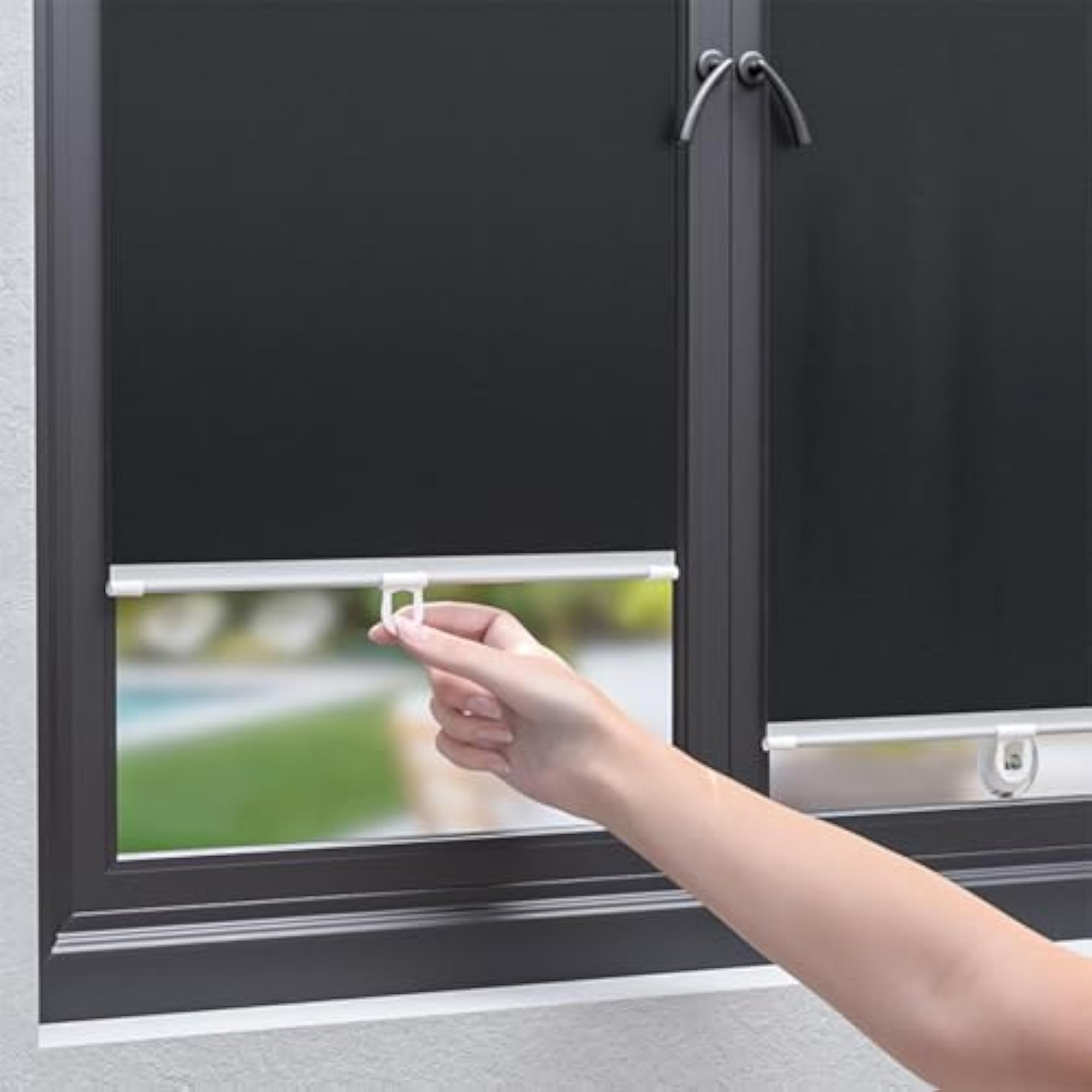 Car Windshield Roller Sunshade Versatile Black