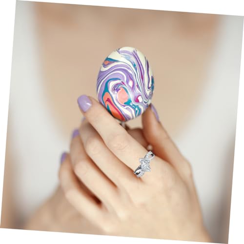 Anillo de circonitas versátil para lucir en todo el dedo 5