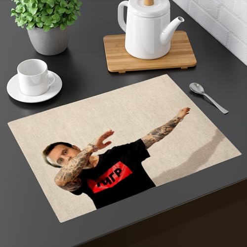 Sets de table Macron dab humour pour animer vos dîners entre amis - 3
