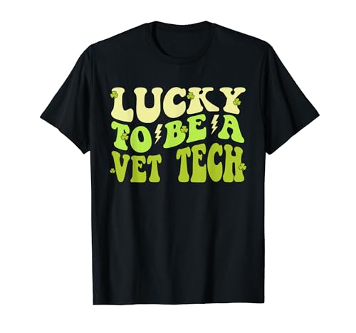 Lucky to be A Vet Tech Women St Patricks Day Groovy Shamrock T-Shirt
