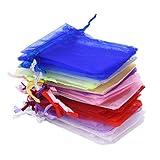 Kleine Geschenktüten lassen sich einfach mit einem Kordelzug öffnen und schließen. So sparen Sie Zeit in der Geschenkverpackung.