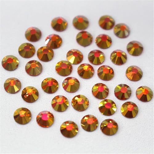 Strass cristal opale de feu pour votre manucure de soirée chic