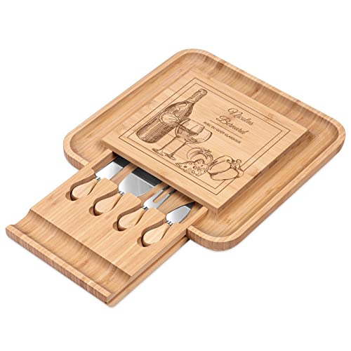 Maverton Planche à fromage avec gravure pour lui - Set de 4 accessoires à fromage - Plateau en bois - 34x34cm - Cadeau d’anniversaire - Pour homme - Goût