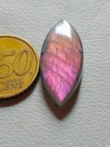 Labradorite violette naturelle en cabochon marquise pour fabrication bague et collier