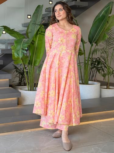 Image of Arayna Women's Pure Cotton Hand Block Floral Printed Ethnic Kurta Set with Palazzo Pants