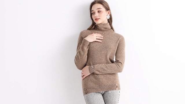 Women's 100% Merino Wool Turtleneck Sweater – Soft Knit Long Sleeve Pullover, Slim Fit