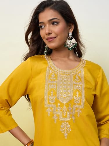 Image of Women's Silk Blend Embroidery Straight Kurta | Ethnic Kurtas for Women | Kurtis for Women Festive, Casual Office Wear Ethnic Kurta for Women